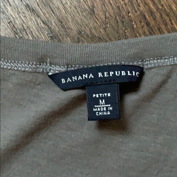 Banana Republic- Long Sleeve Tee - Picture 4 of 6